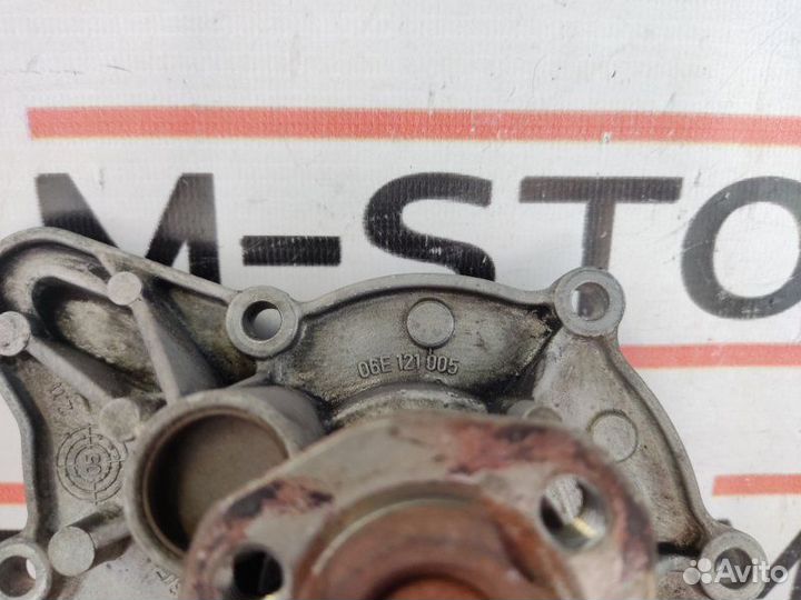 Помпа Audi A6 C6/4F BDX 2007