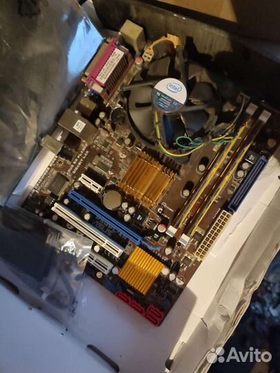 Радиоэлектроника, детали, компьютер