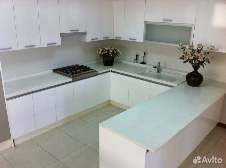 Столешница из акрилового камня