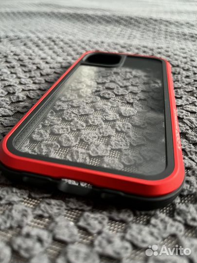 Чехол на iPhone 13