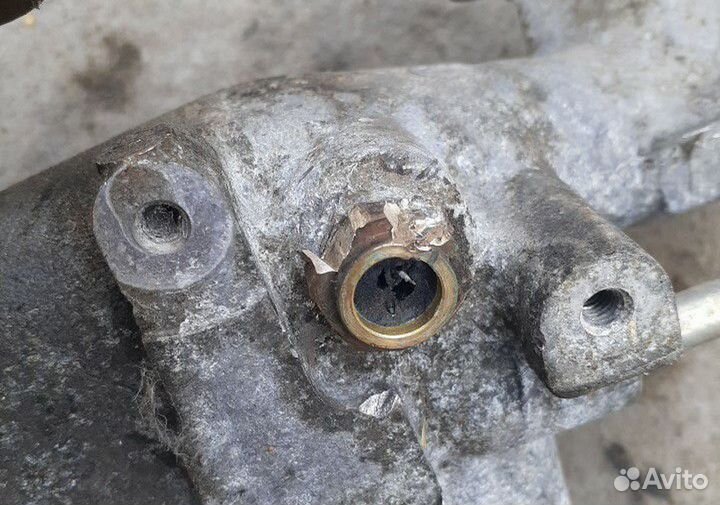 Корпус термостата Mitsubishi Outlander XL 3.0