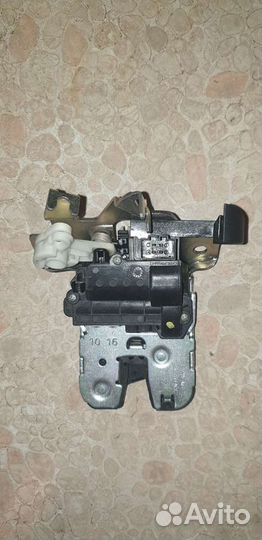 Замок багажника vw passat b8, audi a4 b9