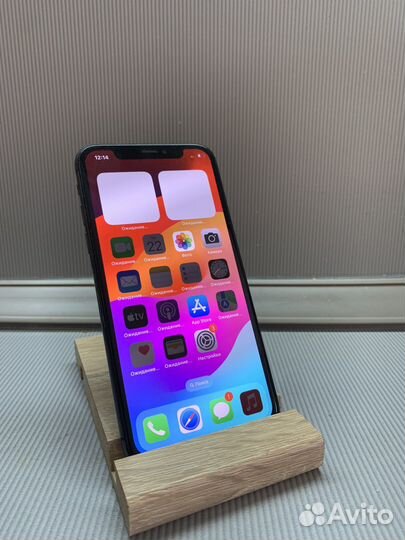 iPhone Xs, 64 ГБ