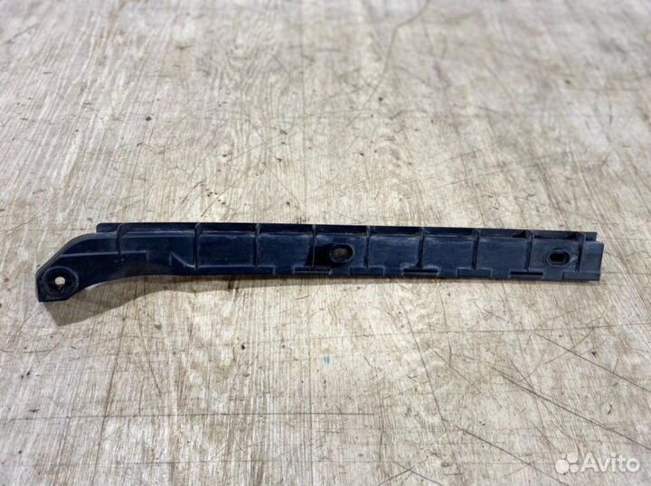 Наполнитель бампера задний левый Skoda Octavia A5