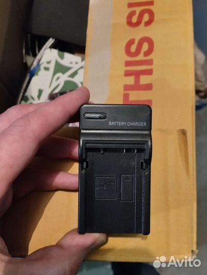 Зарядное устройство для фото и видео камер Canon