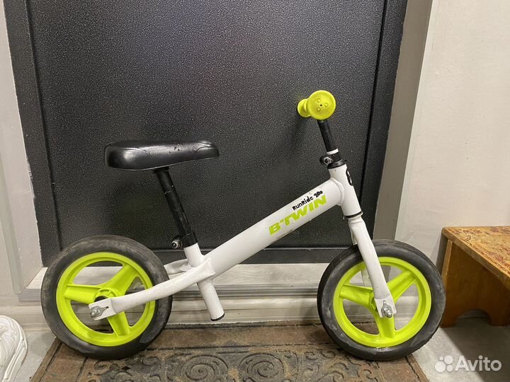 Беговел декатлон