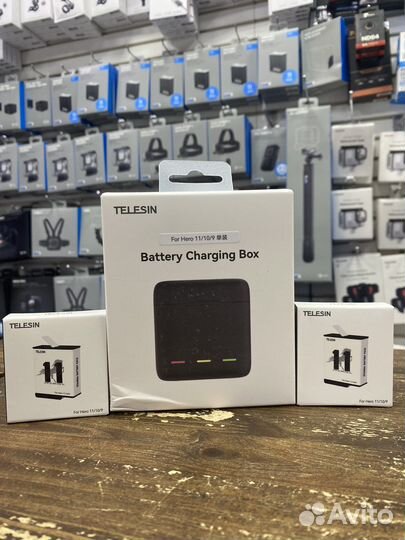 Зарядное устройство и 2 акб