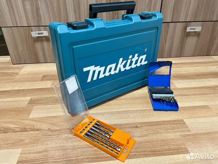 Перфоратор Makita HR2470