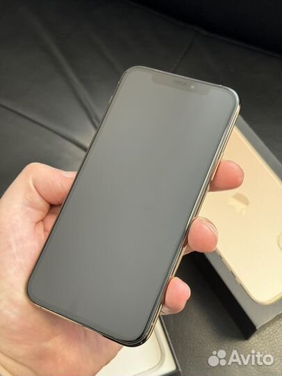 iPhone 11 Pro, 64 ГБ