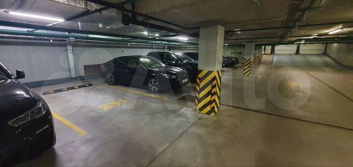 Машиноместо, 15 м²