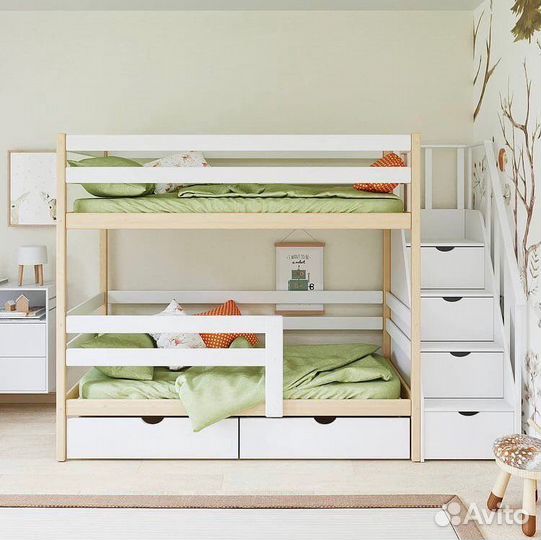 Двухъярусная кровать