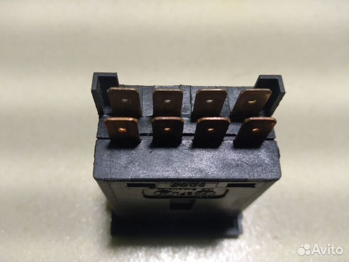 Кнопка аварийки Vw Pointer 1.0 BJR