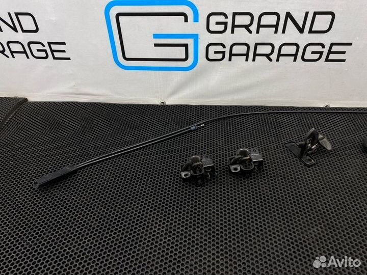 Замки капота Mercedes-Benz R-Class W251 272.967