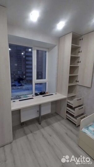 Рабочее место у окна
