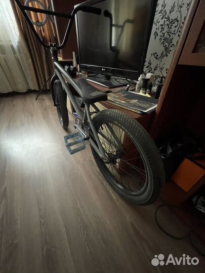 Трюковой велосипед bmx