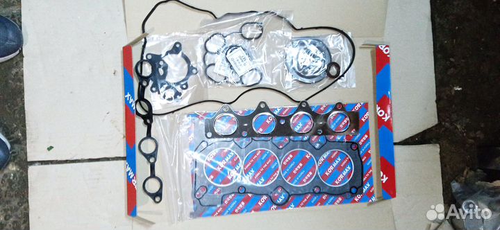 Комплект прокладок для двигателя KHA028