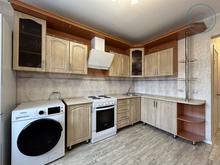 2-к. квартира, 64 м², 5/5 эт.