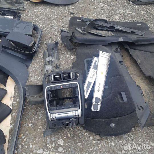 Пластик салона porsche cayenne