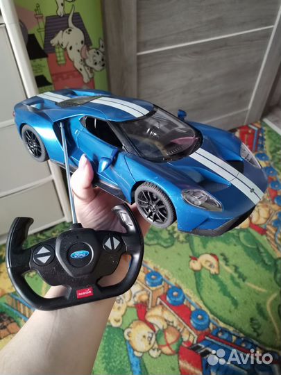 Машинка на радио управлении