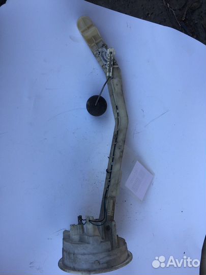 Датчик уровня топлива ауди а8 д2 (Audi A8)