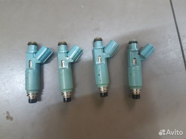 Форсунки (комплект) Toyota Camry ACV30 2azfe