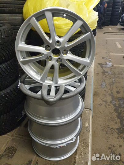 Диски R18 Lexus Toyota