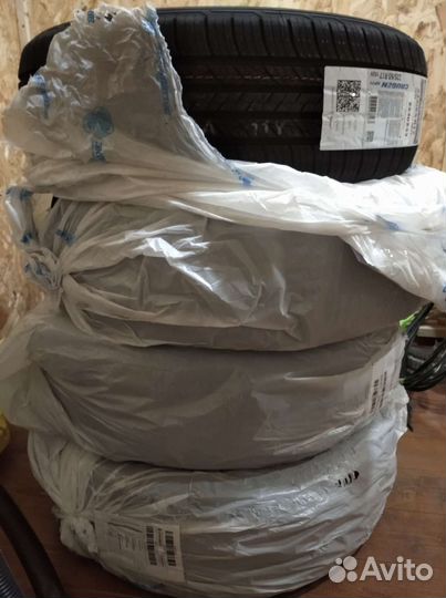 Kumho Crugen HP71 225/65 R17