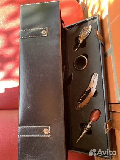 Саквояж. Упаковка для вина