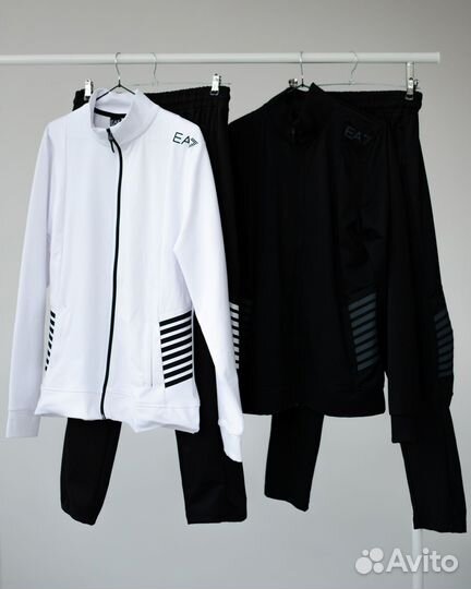 Спортивный костюм женский Armani