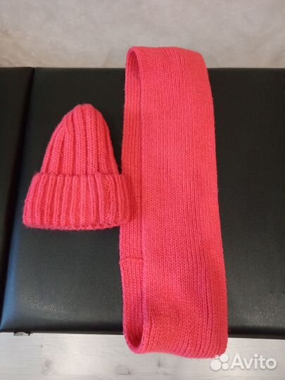 Женский комплект шапка и шарф хомут