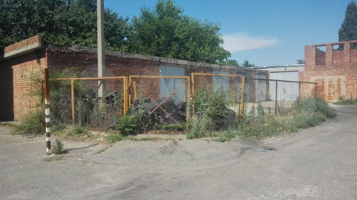 Гараж, > 30 м²