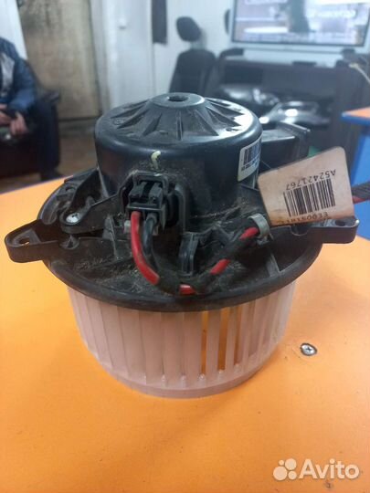Моторчик печки Chevrolet Cruze