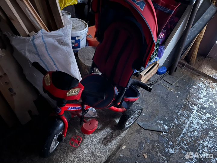 Детский велосипед с ручкой