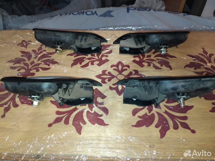 Внутренние ручки дверей