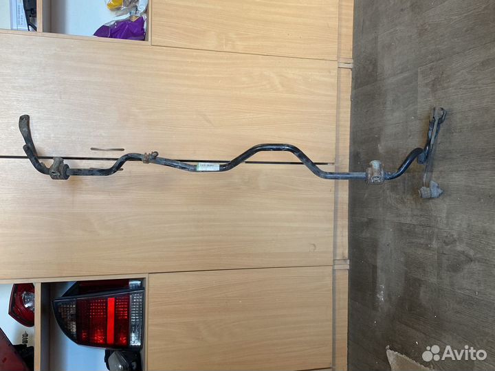 Mercedes s класс 221 задний стабилизатор