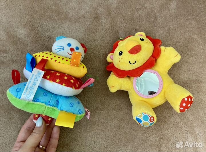 Подвесные игрушки-развивашки в коляску
