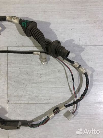 Проводка двери передняя правая toyota corolla 10 E