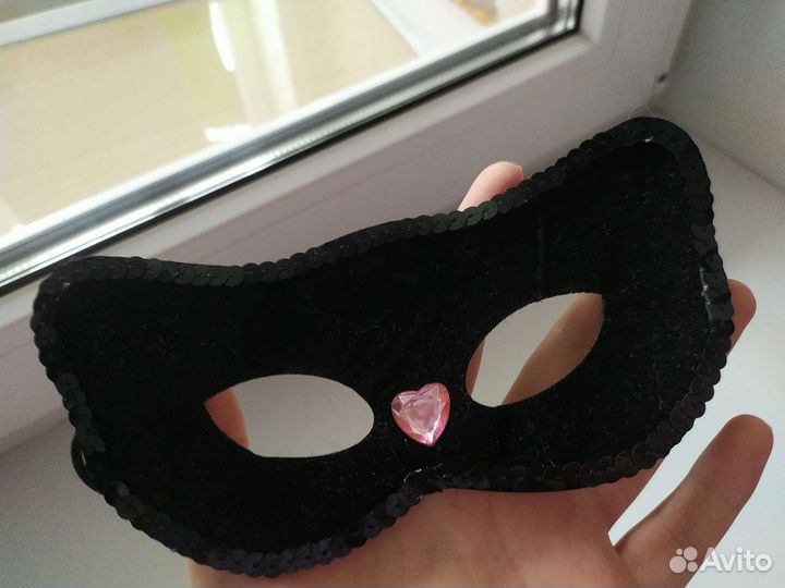 Маскарадная маска