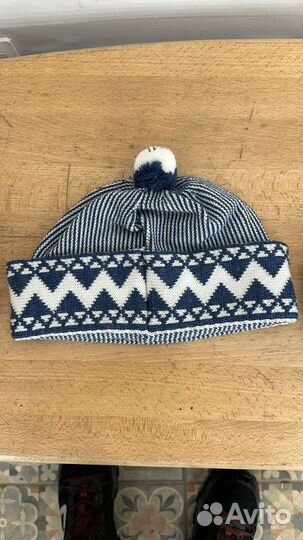 Мужская шапка из слова пацана