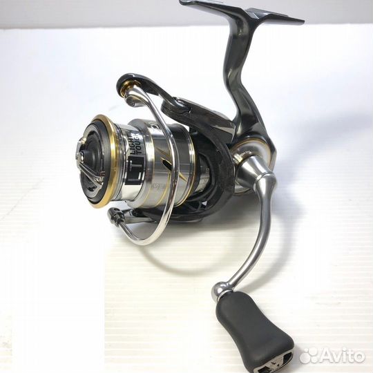 Катушка daiwa 20 luvias FC LT 2000S-XH