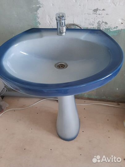 Раковина и унитаз