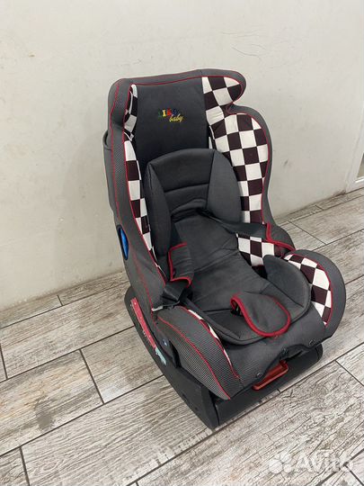 Детское автокресло от 0 до 25 кг