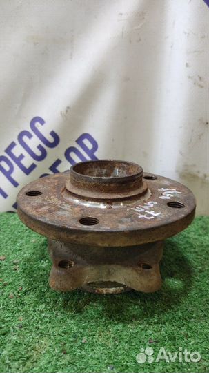 Ступица задняя левая Volkswagen Tiguan кроссовер