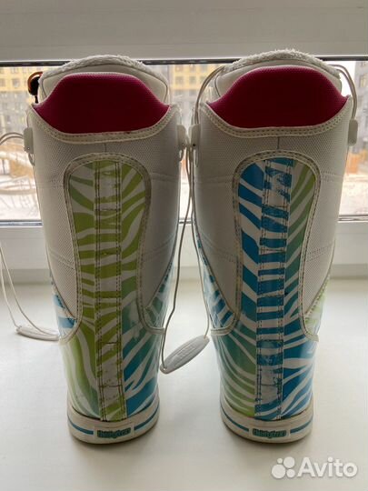 Ботинки женские сноубордические thirtytwo 32