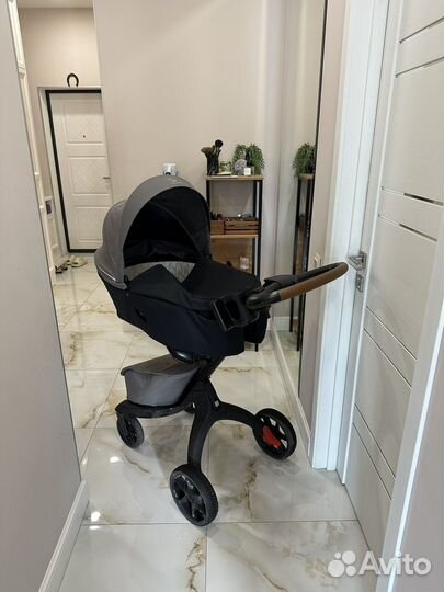 Коляска прогулочная Stokke xplory X