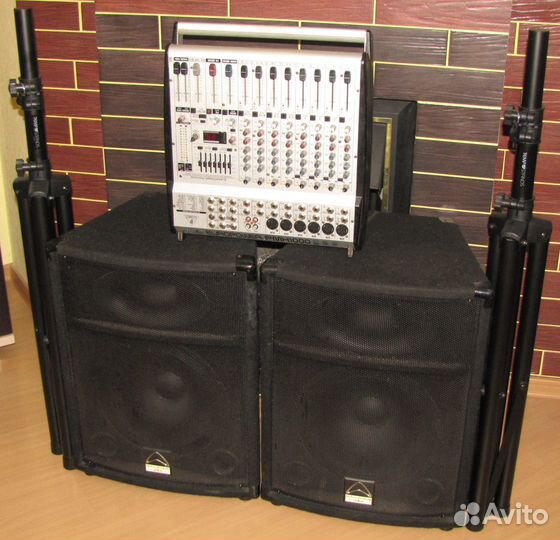 Колонки Wharfedale 1200W Активный микшер Штативы