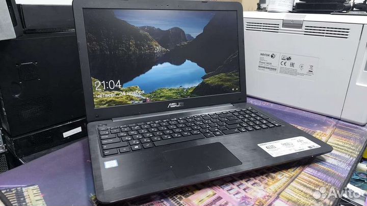 Ноутбук asus i5-7200U 8gb SSD
