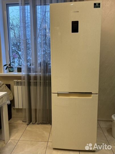 Холодильник Samsung б/у