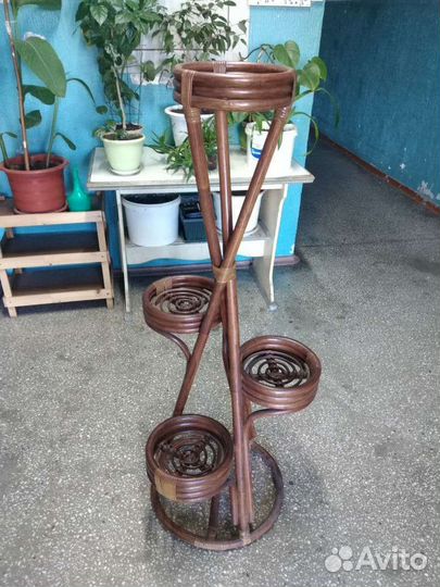 Подставка для цветов 2