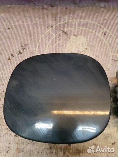 Лючок топливного бака Mitsubishi Outlander Xl CW5W